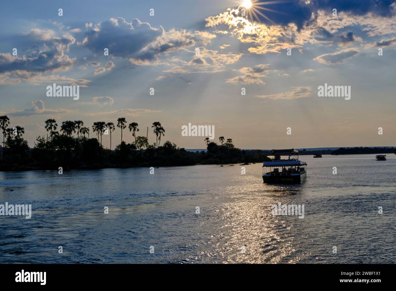 Simbabwe, Provinz Matabeleland Nord, Bootstour auf dem Sambesi Stockfoto