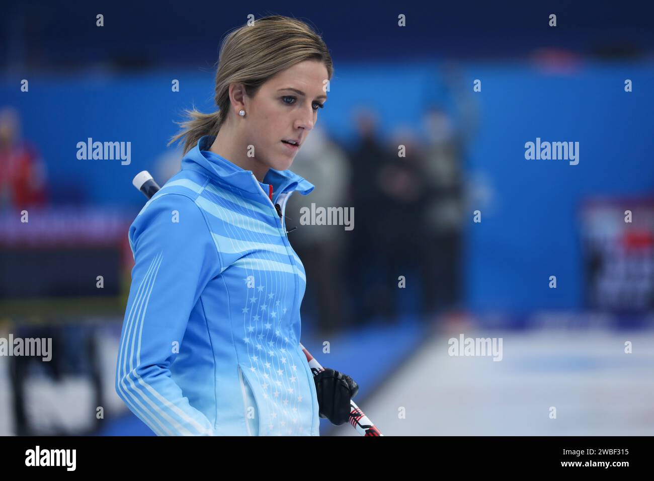 5. FEBRUAR 2022: Peking, China: Vicky Persinger vom Team United States of America in der Runde-Robin-Session 8 der Curling Mixed Doppel im Beijin Stockfoto