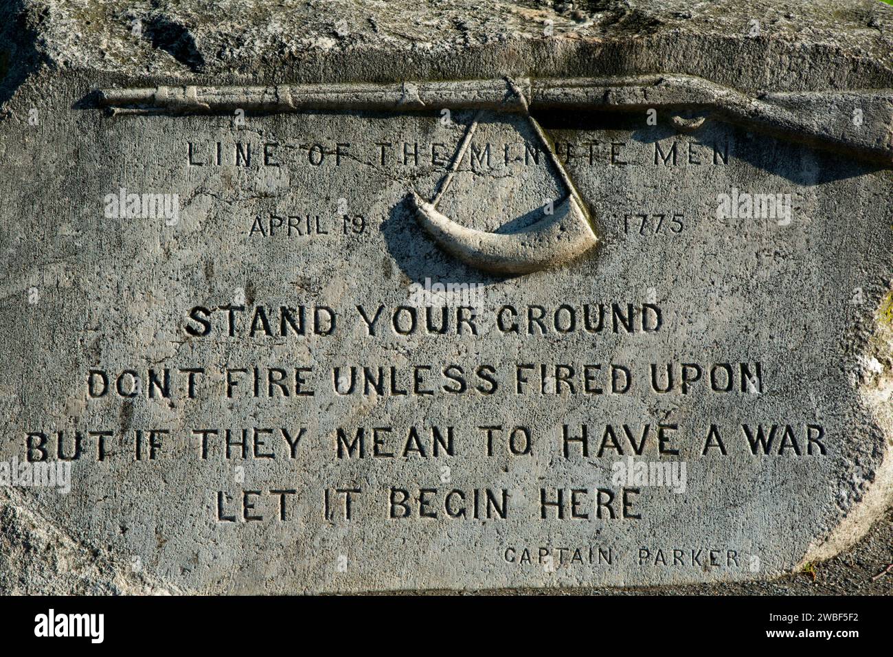 Schlacht von Lexington Green, Lexington, Massachusetts, Linie Boulder Stockfoto