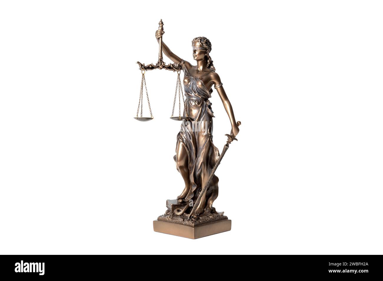 Die Statue der Gerechtigkeit, Lady Justice oder Iustitia isoliert auf weiß. Recht und Rechtsbegriff Stockfoto