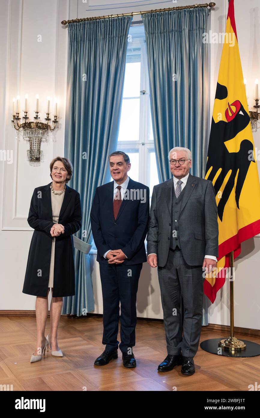 09.01.2024,Berlin,Schloss Bellevue,Neujahrsempfang des Bundespräsidenten Frank-Walter-Steinmeier für Repräsentanten des öffentlichen Lebens und rund 60 engagierte Bürgerinnen und Bürger aus allen Bundesländern.Foto:Romani Rose, Vorsitzender des Zentralrats Deutscher Sinti und Roma *** 09 01 2024,Berlin,Schloss Bellevue,Neujahrsempfang durch Bundespräsident Frank Walter Steinmeier für Vertreter des öffentlichen Lebens und rund 60 engagierte Bürger aus allen bundesländern Foto Romani Rose, Vorsitzender des Zentralrats Deutscher Sinti und Roma Stockfoto