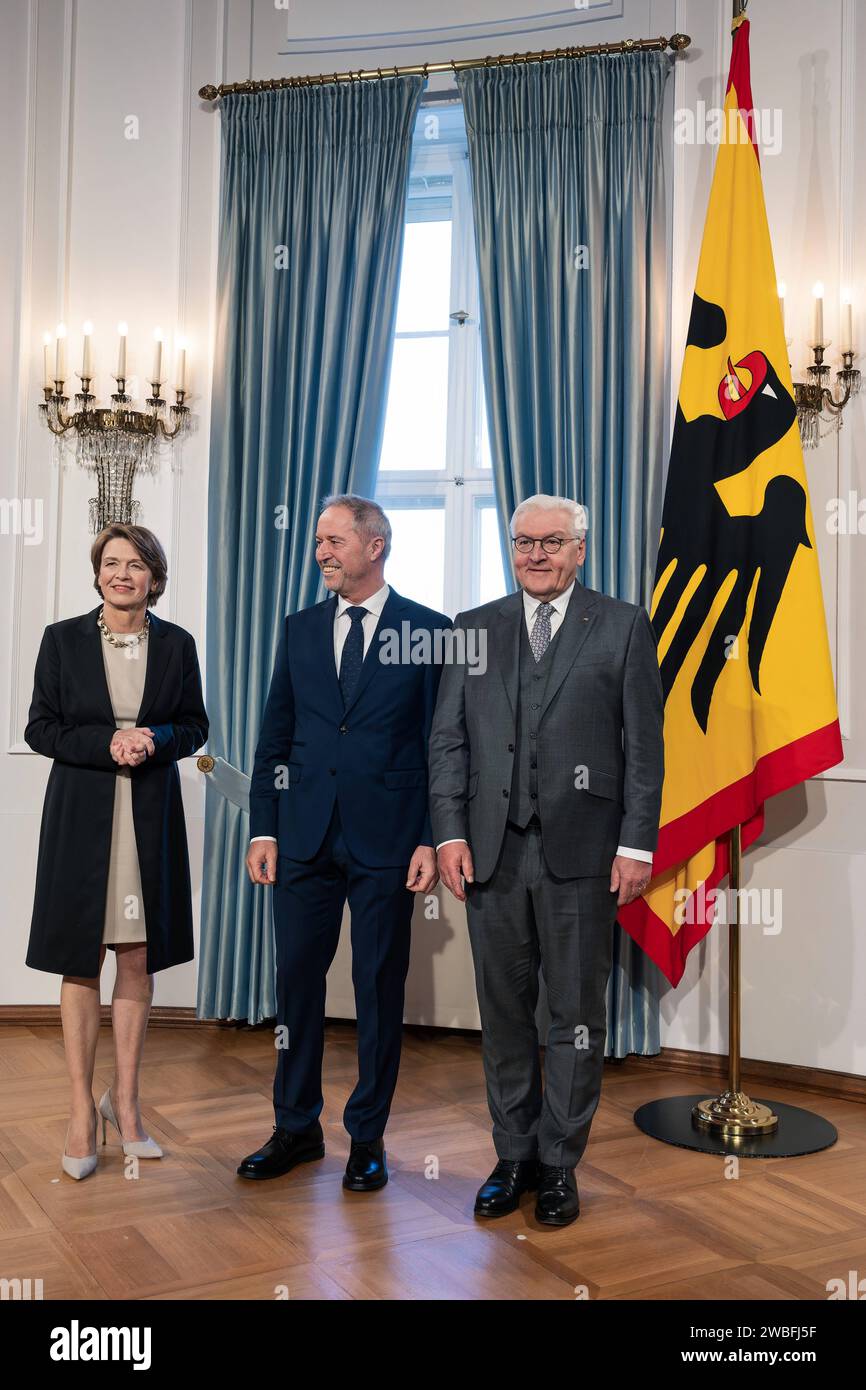 09.01.2024,Berlin,Schloss Bellevue,Neujahrsempfang des Bundespräsidenten Frank-Walter-Steinmeier für Repräsentanten des öffentlichen Lebens und rund 60 engagierte Bürgerinnen und Bürger aus allen Bundesländern.Foto:Georgios Pappas,BP Frank Walter Steinmeier,Elke Büdenbender *** 09 01 2024,Berlin,Schloss Bellevue,Neujahrsempfang durch Bundespräsident Frank Walter Steinmeier für Vertreter des öffentlichen Lebens und rund 60 engagierte Bürger aus allen bundesländern Foto Georgios Pappas, BP Frank Walter Steinmeier, Elke Büdenbender Stockfoto
