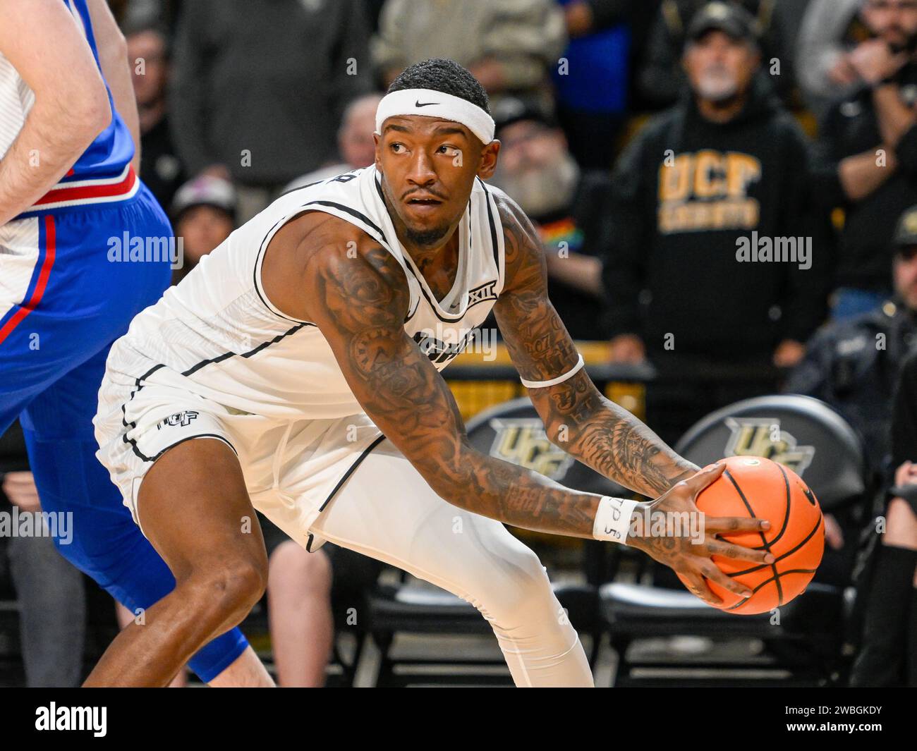 10. Januar 2024 UCF Knights Stürmer C.J. Walker (21) in der 1