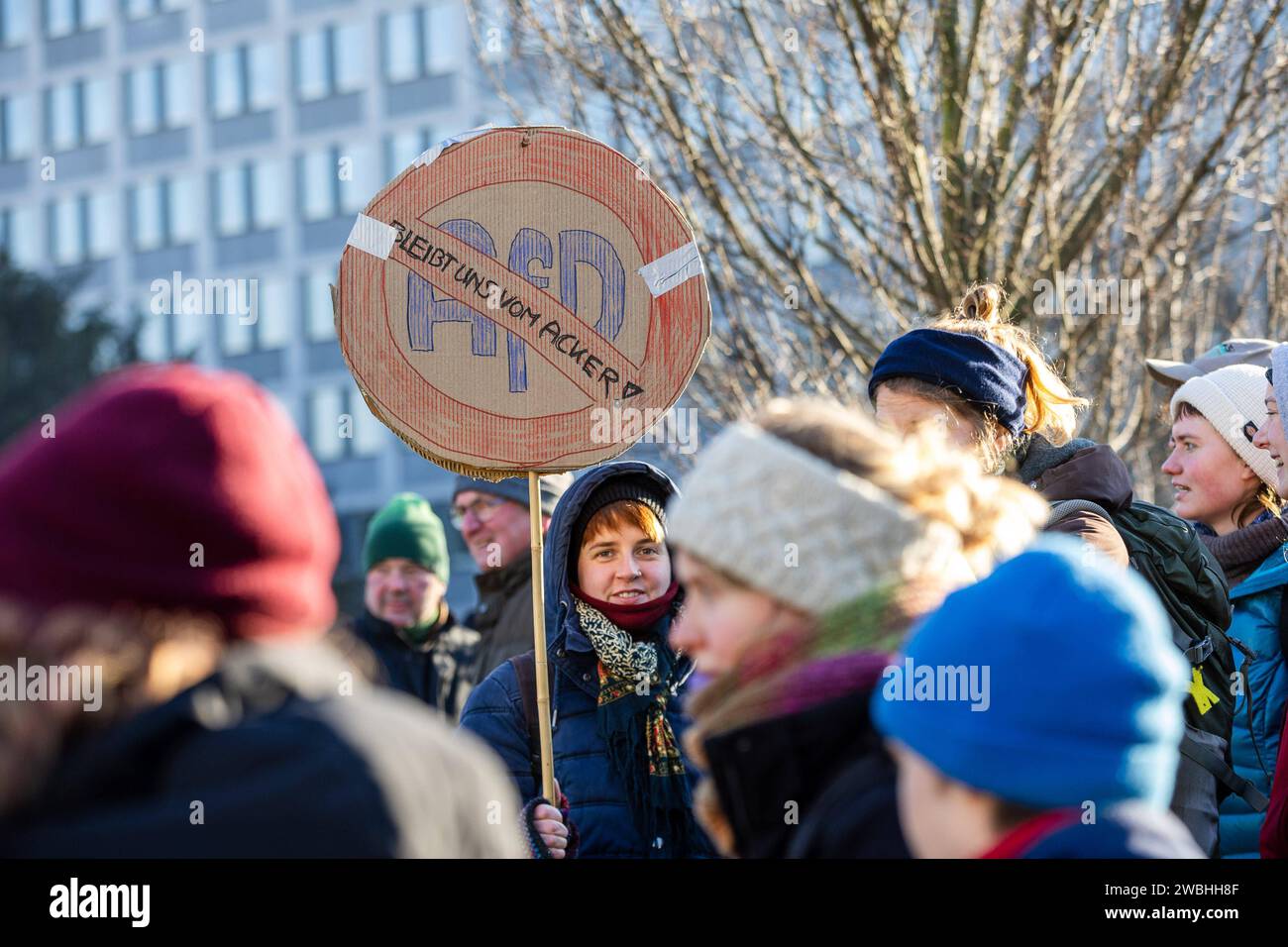 Kassel Bauern-Proteste: Sternfahrt mit Traktoren zum