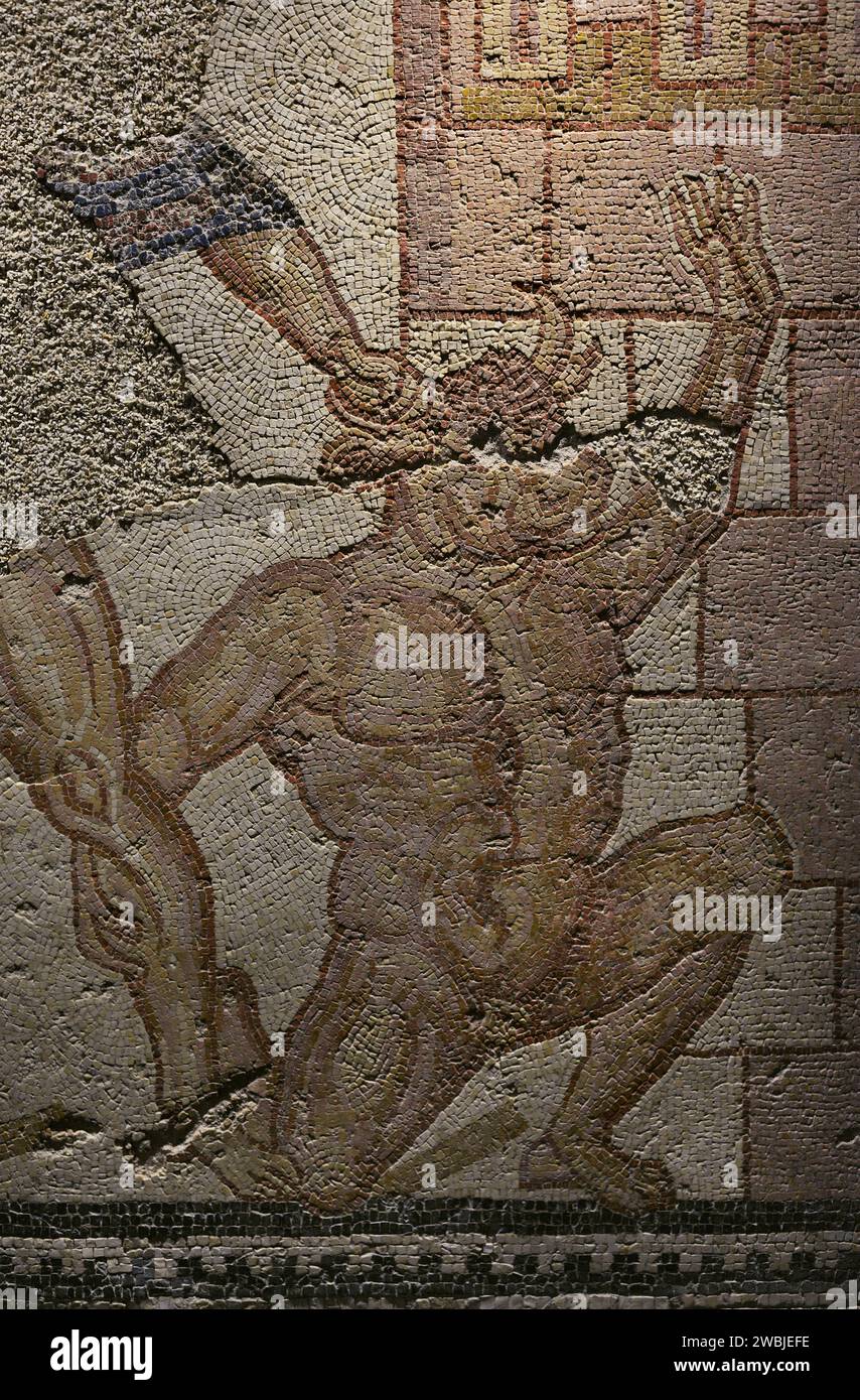 Theseus und der Minotaur. Römische Mosaikplatte. 3.-4. Jahrhundert n. Chr. Details. Von Torre de Palma aus lusitisch-römische Villa, Monforte, Portalegre Viertel, Portugal. Nationalmuseum Für Archäologie. Lissabon, Portugal. Stockfoto