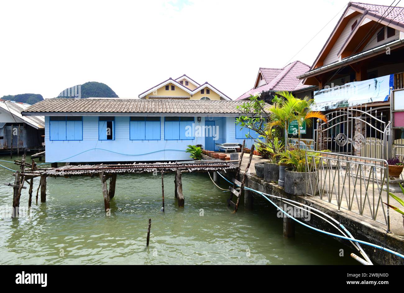 Koh Panyi, Koh Panyee oder Ko Panyi ist ein muslimisches Fischerdorf, das auf Stelzen gebaut wurde. Phang Nga Bay, Thailand. Stockfoto