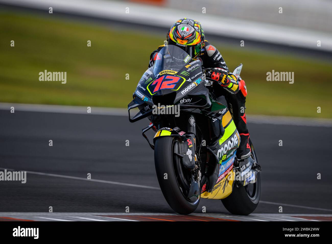 Italienische MotoGP Rider Nr. 12 Marco Bezzechi Training beim Test 2024 mit dem LCR Honda Team auf der Strecke von Valencia. Stockfoto