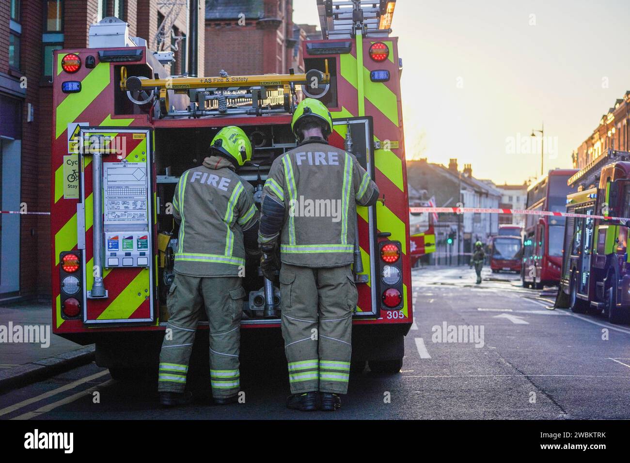 Feuerwehrleute Der Londoner Feuerwehr Stockfoto