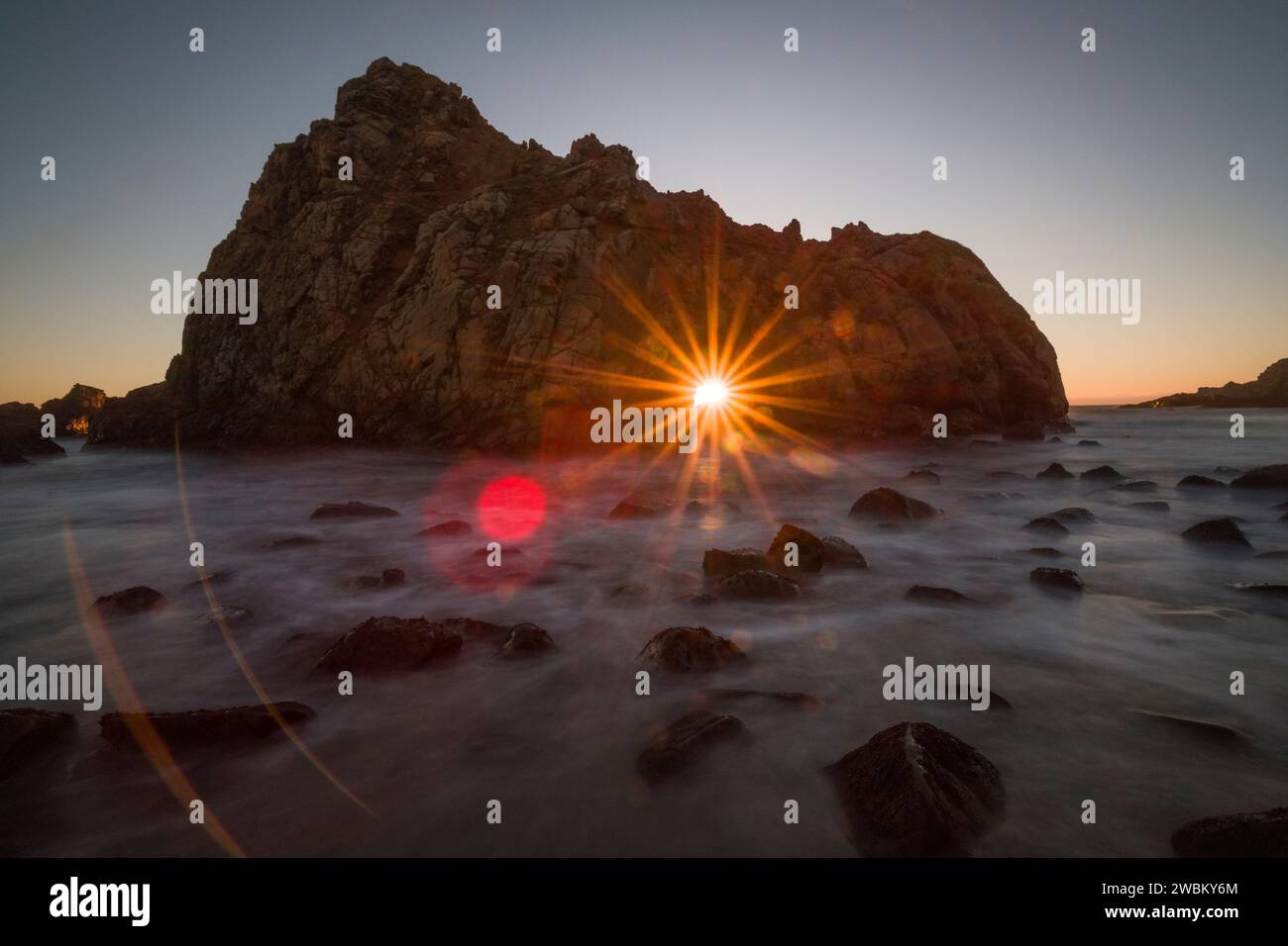 Pacific Portal, Phieffer State Beach, Monterey County, Kalifornien Stockfoto