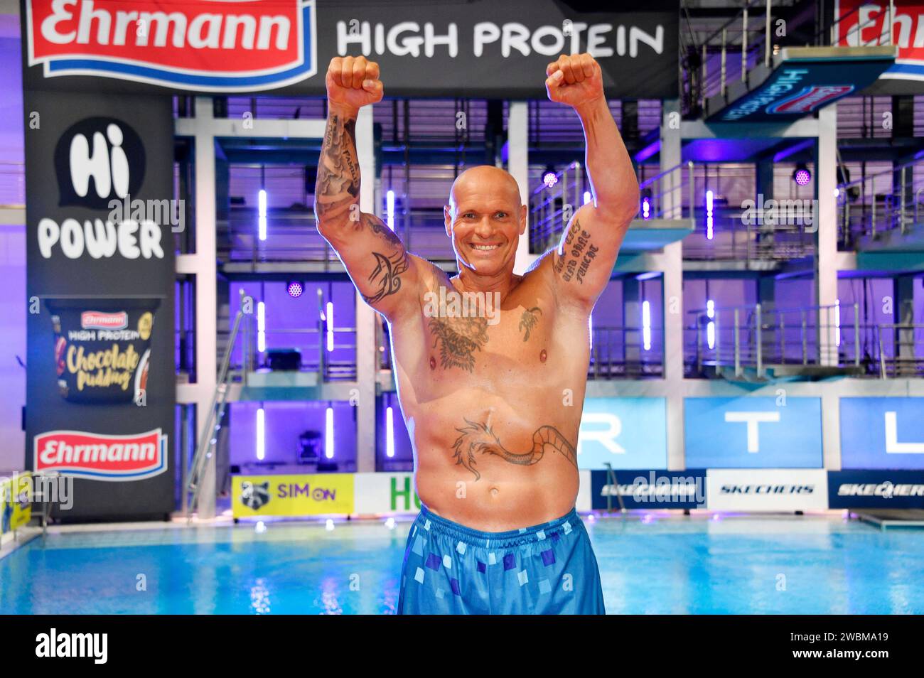 Thorsten Legat beim Photocall zur Fernsehshow RTL Turmspringen aus der Schwimm- und Sprunghalle im Europasportpark Berlin. Berlin, 11.01.2024 *** Thorsten Legat beim Photocall zur TV-Sendung RTL Turmspringen aus der Schwimm- und Tauchhalle im Europasportpark Berlin Berlin, 11 01 2024 Foto:Xn.xKubelkax/xFuturexImagex turmspringen_4169 Stockfoto
