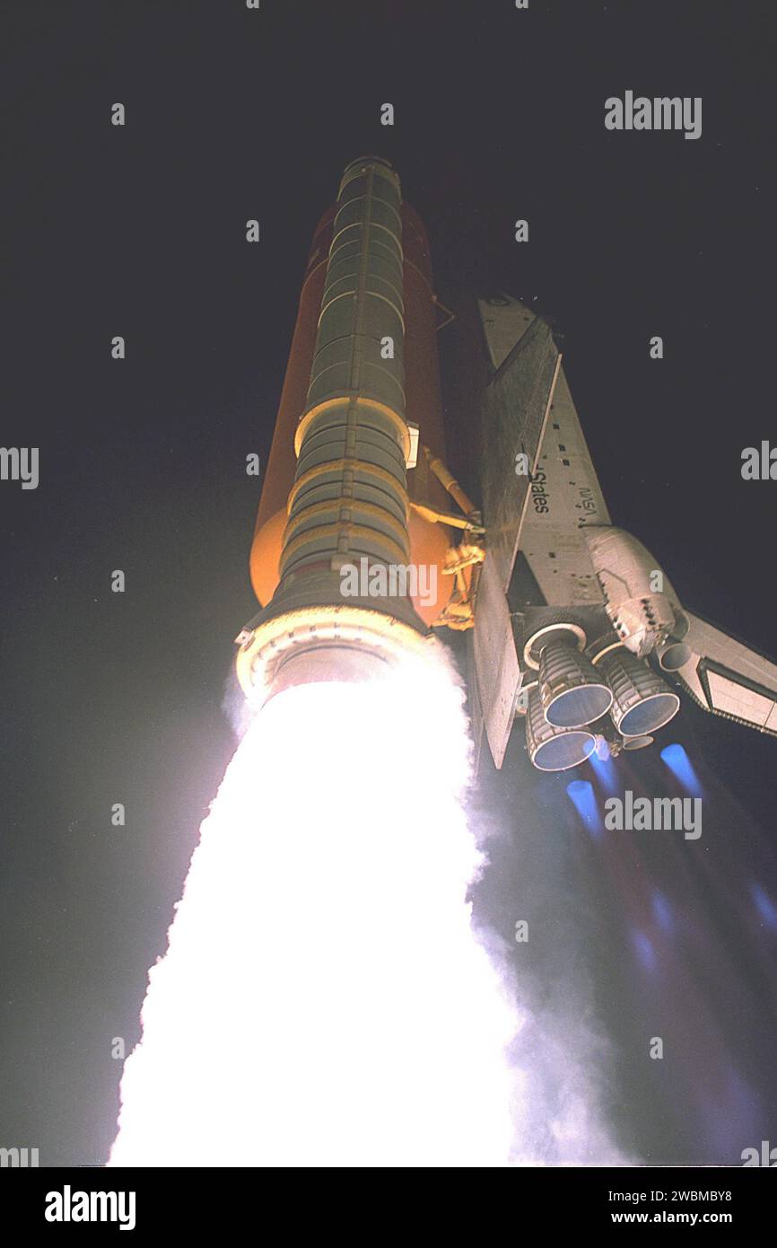 Space Shuttle Atlantis bereitet sich auf die STS-44-Mission der NASA vom Kennedy Space Center in Florida vor. Die Mission des Verteidigungsministeriums unterstützte den Einsatz von Satelliten und Orbitaloperationen. Stockfoto