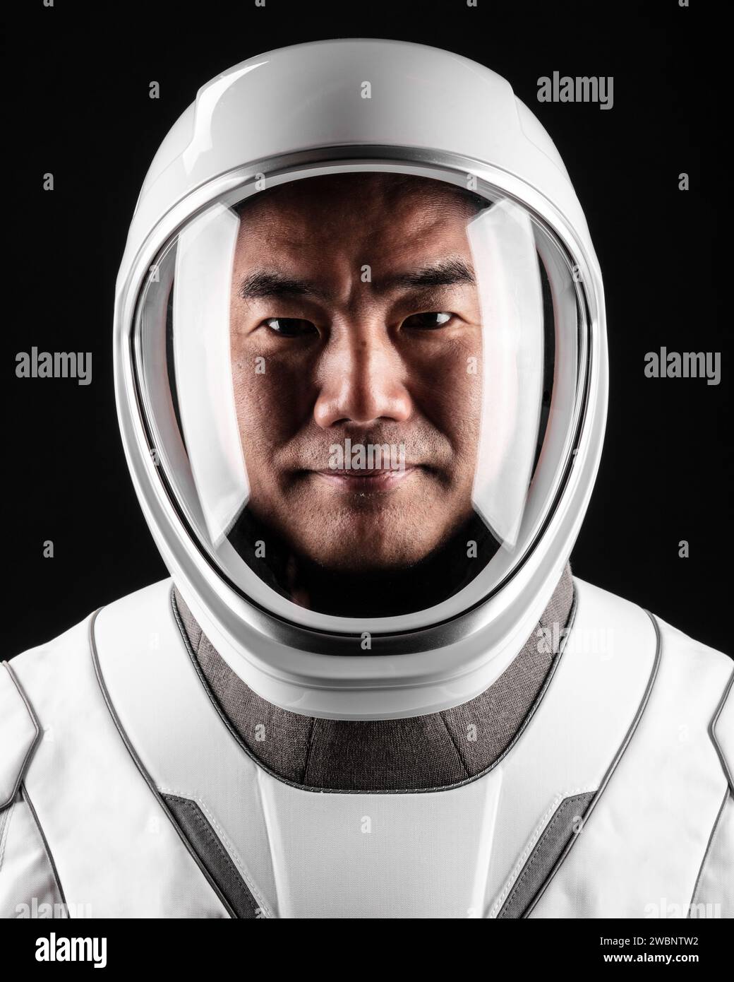 Der Astronaut Soichi Noguchi von JAXA ist am 25. Juni 2020 als Missionsspezialist auf der ersten operativen Mission der SpaceX Crew Dragon, Crew-1, tätig. Stockfoto