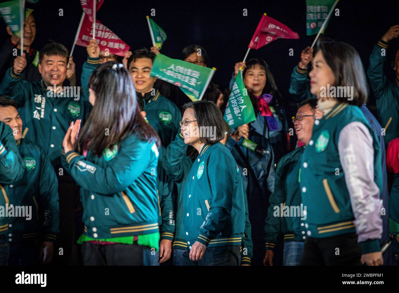 Taiwan, 11. Januar 2024. Taiwans Präsident Tsai Ing-wen bei der Kundgebung am Ketagalan Blvd in Taipeh, Taiwan am Freitagabend, 11. Januar 2024. In den letzten zwei Tagen bis zur Präsidentschaftswahl in Taiwan 2024 hielt die Demokratische Progressive Party (DPP) am Samstagabend, dem 11. Januar 2024, eine massive Kundgebung in Taipeh (Taiwan) ab. Stockfoto