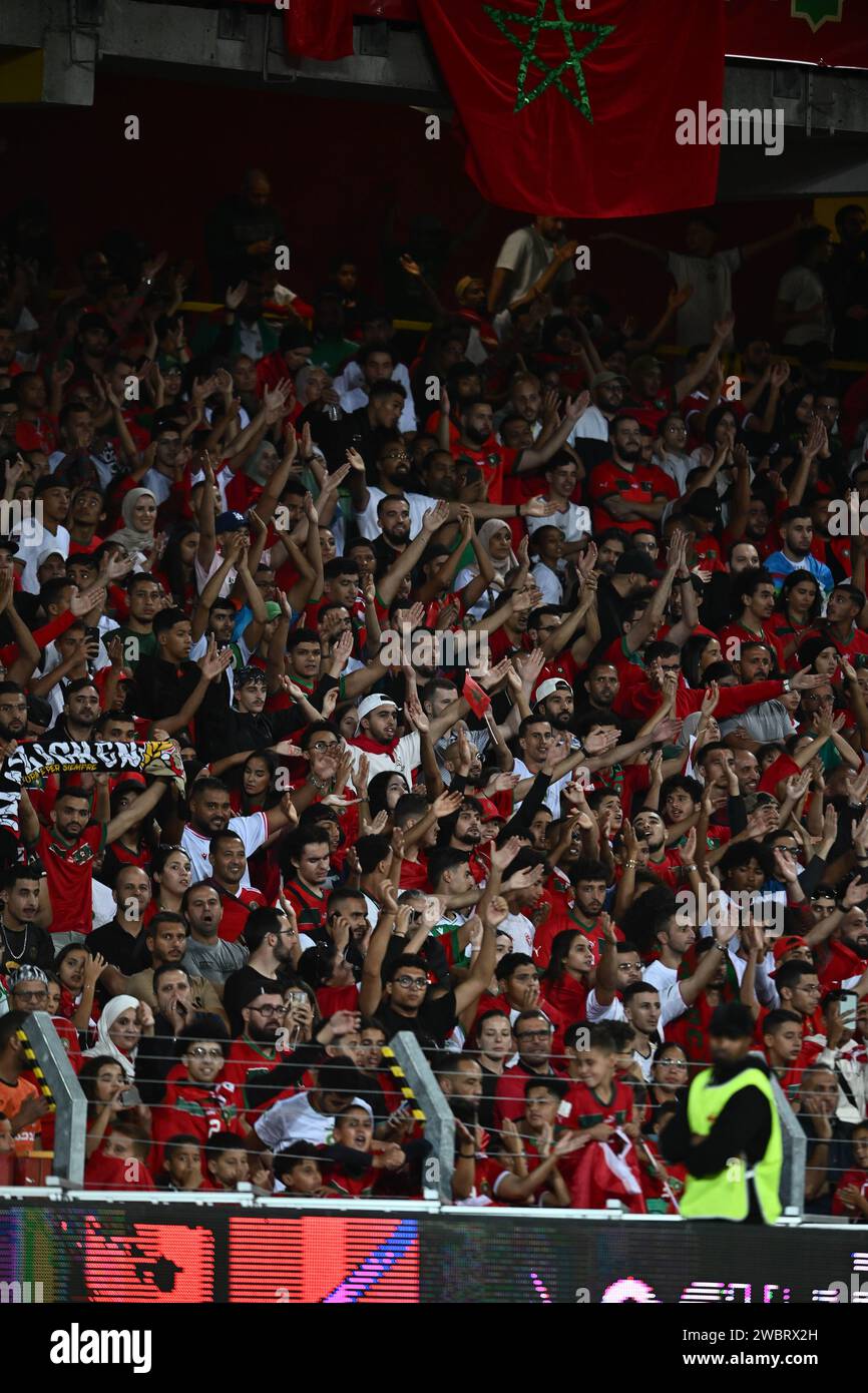 LINSE, FRANKREICH - 12. SEPTEMBER: Fans beim Internationalen Freundschaftsspiel zwischen Marokko und Burkina Faso im Stade Bollaert-Delelis am 12. September, Stockfoto