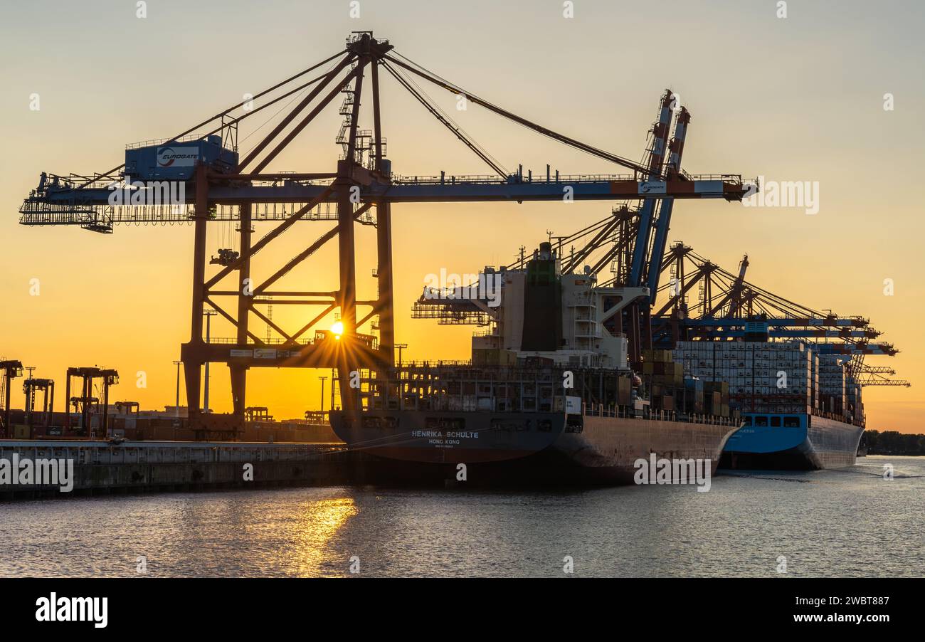 HAMBURG – 22. AUGUST 2023: Containerschiff Henrika Schulte im Hamburger Hafen am 22. August 2023 in Deutschland Stockfoto
