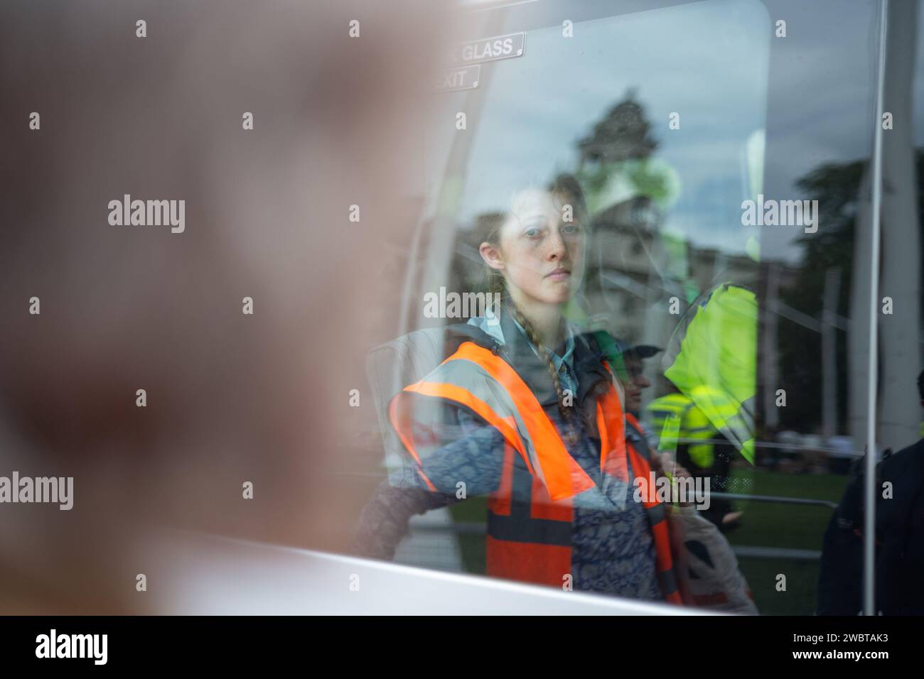 London, Vereinigtes Königreich, 19. Juli 2023: Just Stop Oil Aktivist von Met Police nach einem langsamen marsch verhaftet Stockfoto