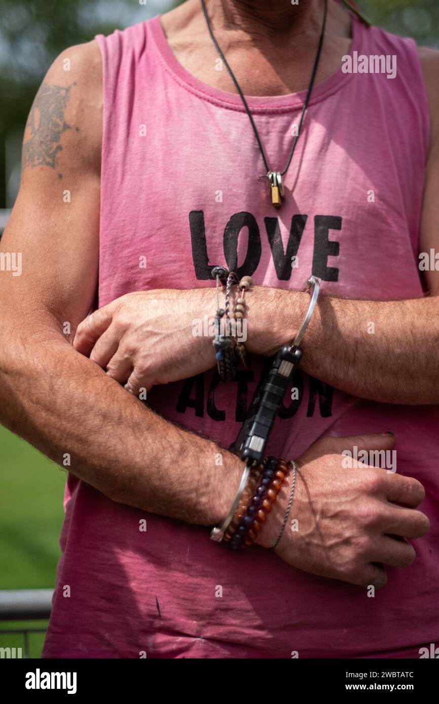 London, Vereinigtes Königreich, 19. Juli 2023: Just Stop Oil Aktivist von Met Police nach einem langsamen marsch verhaftet Stockfoto