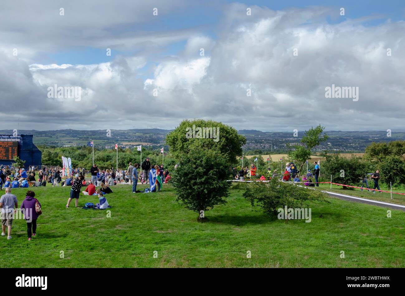 GLASGOW, SCHOTTLAND - 29. JULI 2014: Das Cross Country Finale der Männer und Frauen bei den Commonwealth Games 2014. Es wurde in Cathkin Braes abgehalten. Stockfoto