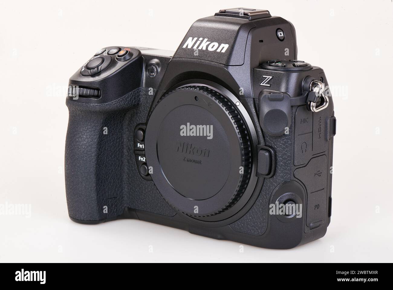 Brüssel, Belgien - 12. Januar 2024; Illustratives redaktionelles Bild einer Nikon Body Z8-Serie im Vollformat Stockfoto