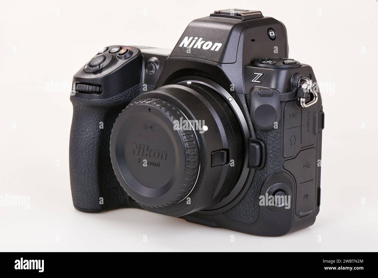 Brüssel, Belgien - 12. Januar 2024; Illustratives redaktionelles Bild einer Nikon Body Z8-Serie im Vollformat Stockfoto