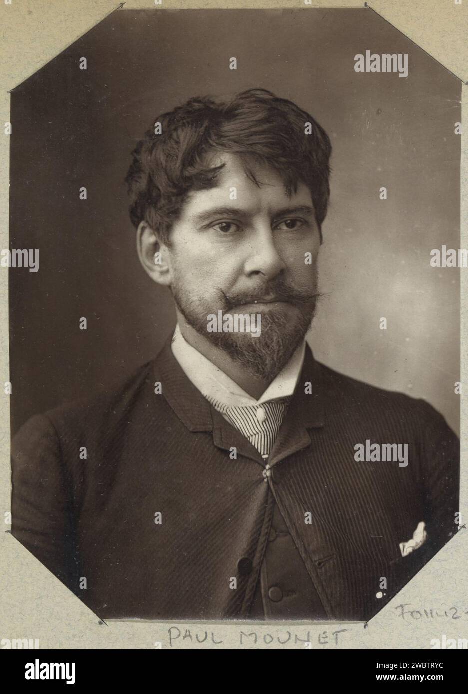 Portret van Paul Mounet, Frans Schauspieler, ca. 1880 - C. 1900 Fotografie Teil des Albums eines französischen Amateurs mit Fotos von Frankreich, Algerien, Palmyra, der Weltausstellung von 1900 und bekannten Franzosen. Frankreich Papier. Fotografische Unterstützung Kohledruckporträt des Schauspielers, Schauspielerin Frankreich Stockfoto