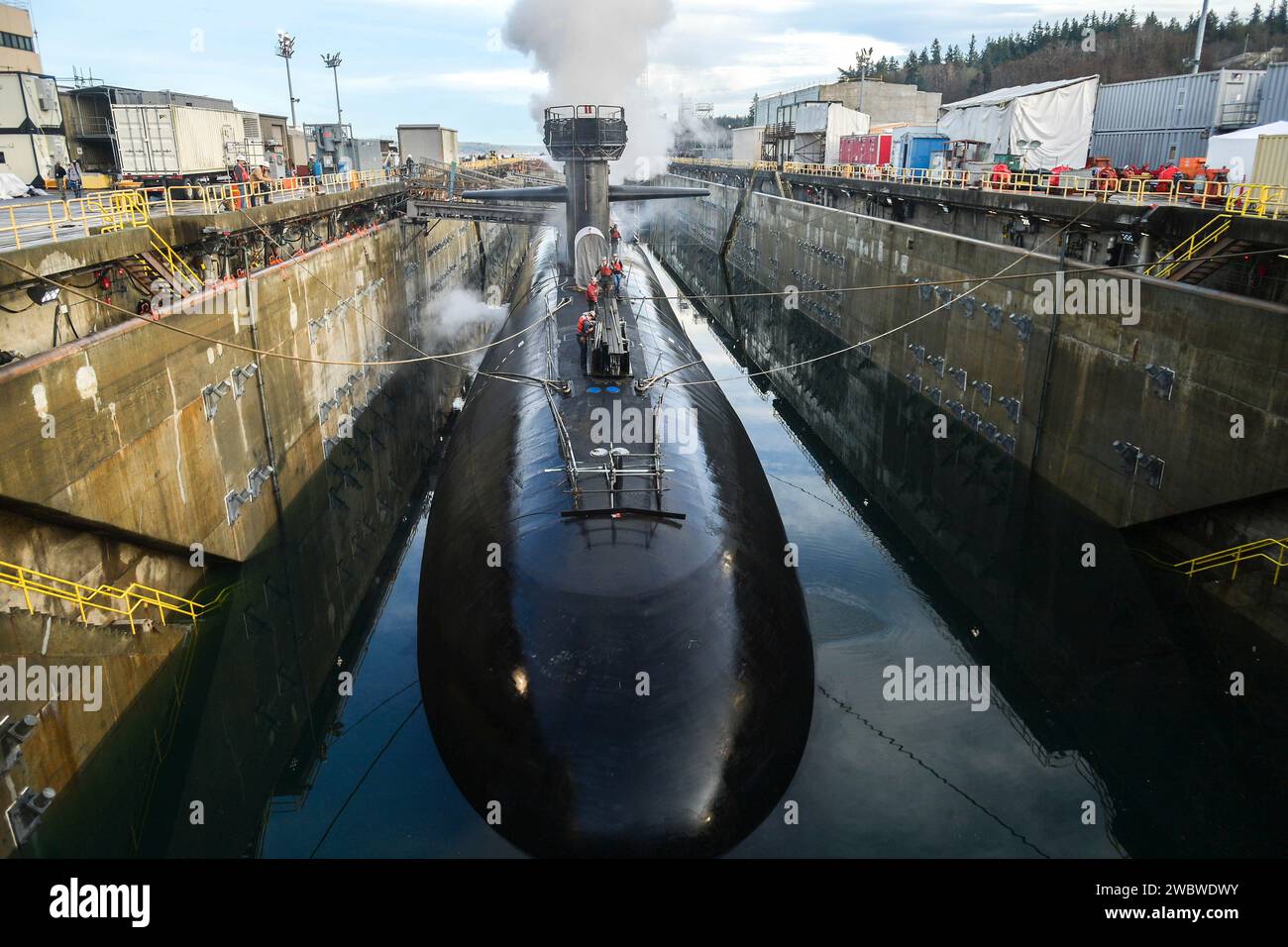 Bremerton, Usa. Dezember 2023. Das US-Navy-Atom-U-Boot USS Nevada der Ohio-Klasse ist am 29. Dezember 2023 in Bremerton angedockt. Kredit: MC2 Adora Okafor/USA Marines/Alamy Live News Stockfoto