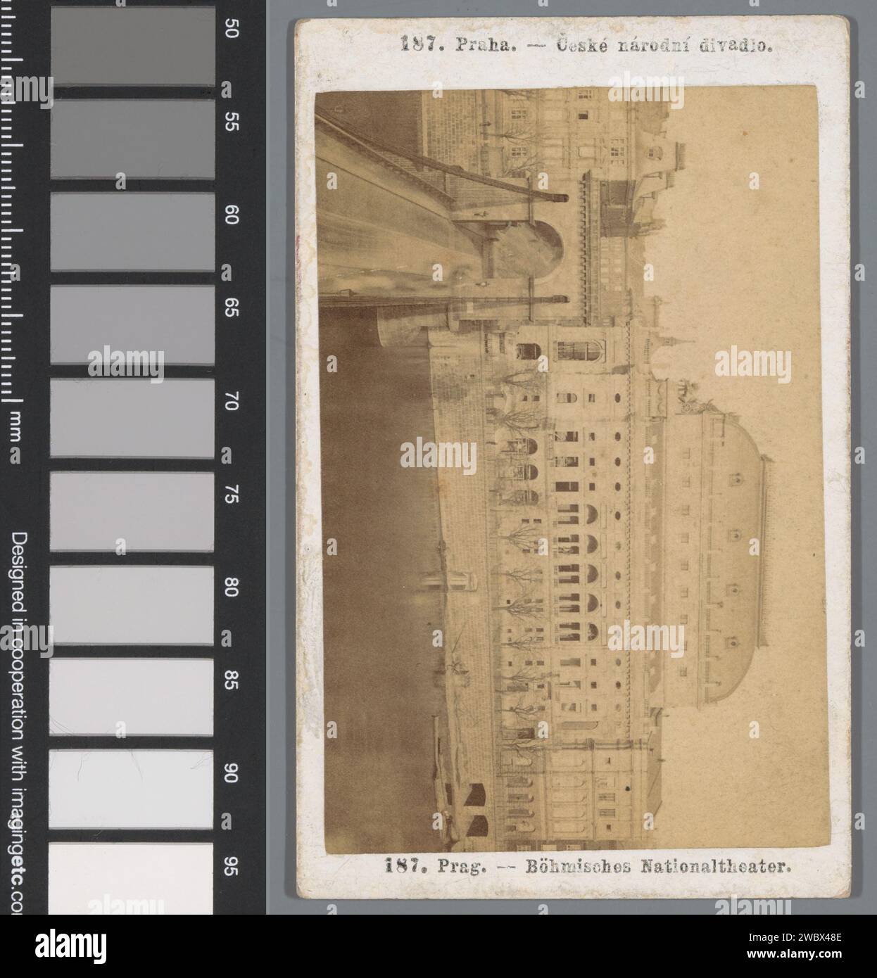 Nationaltheater Prag, Anonym, František Fridrich, 1855 - 1870 Foto. Besuchskarte Prag Pappe. Papieralbumen Drucktheater (Gebäude) Nationaltheater Stockfoto