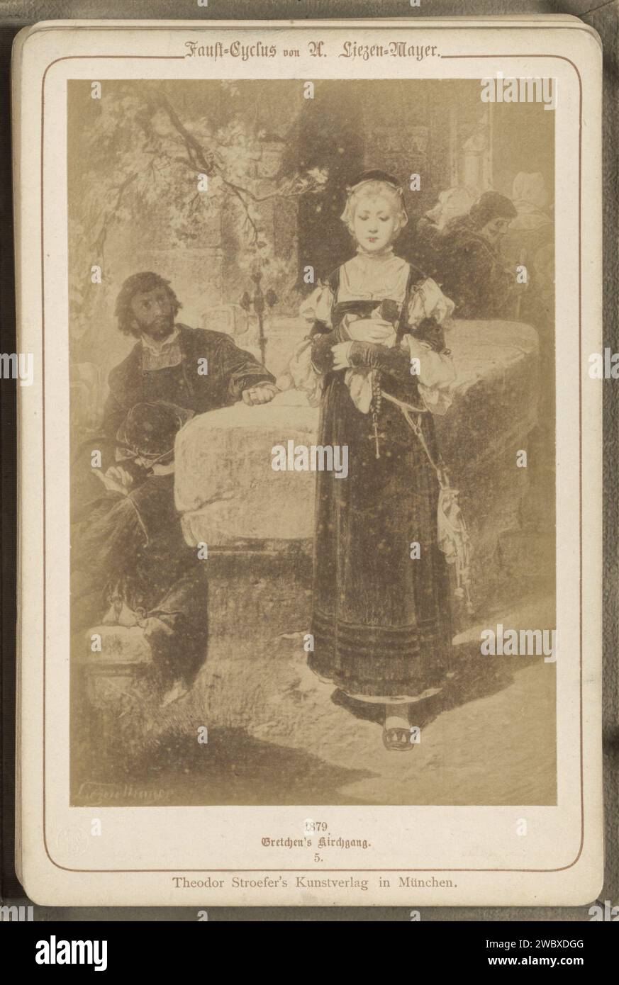 Fotoproduktion (vermutlich) einer Zeichnung mit dem Titel „Gretchens Kirchenbesuch“, 1879 Fotografie Teil des Albums mit 30 Fotoproduktionen von Zeichnungen der Faust-Geschichte von J. W. von Goethe. Münchner Papier. Unterstützung für Fotos. Faust aus Karton mit Albumendruck. Gretchen Stockfoto