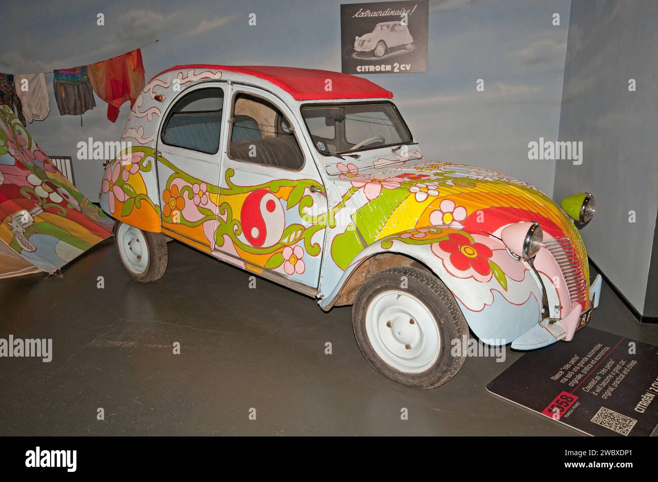 Citroen 2C AZ (Frankreich 1958), Museo Nazionale dell'Automobile (MAUTO), Nationalmuseum (seit 1933), Turin, Piemont, Italien Stockfoto