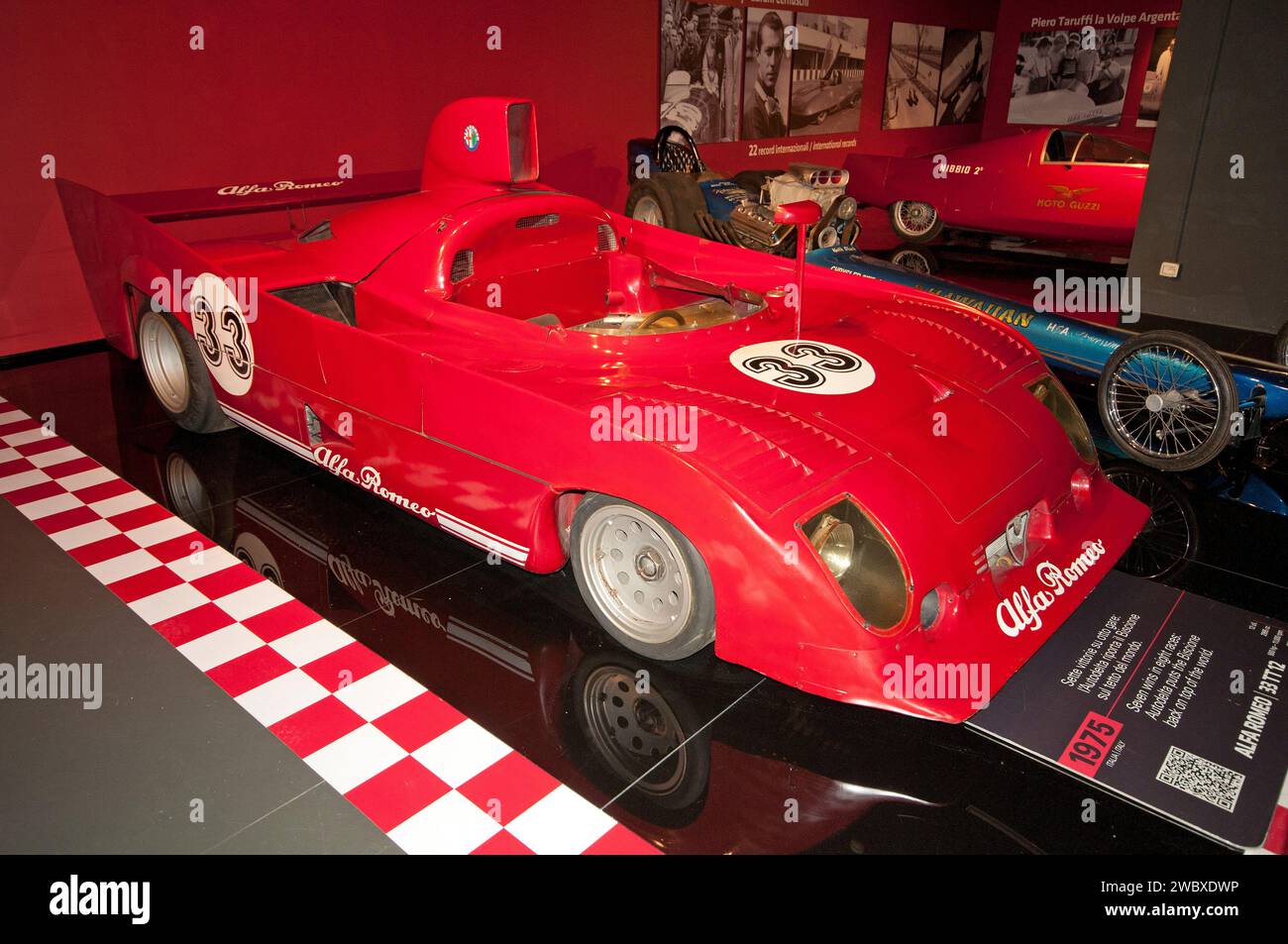 Rennwagen Alfa Romeo 33 TT 12 (Italien 1975), Museo Nazionale dell'Automobile (MAUTO), Nationalmuseum (seit 1933), Turin, Piemont, Italien Stockfoto