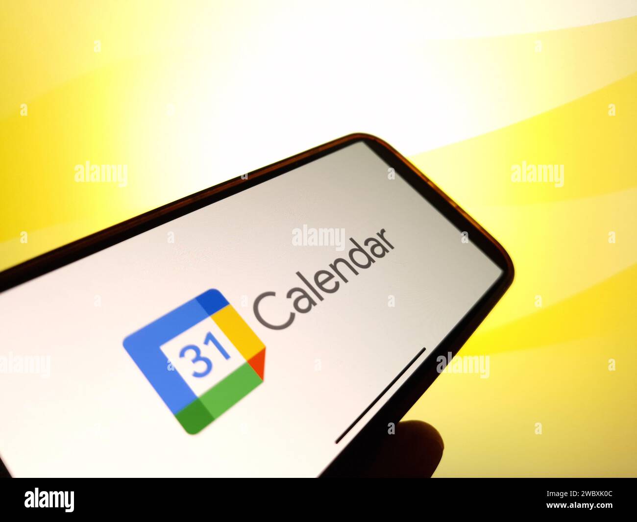 Konskie, Polen – 12. Januar 2024: Das Logo des Google-Kalenders wird auf dem Bildschirm des Mobiltelefons angezeigt Stockfoto