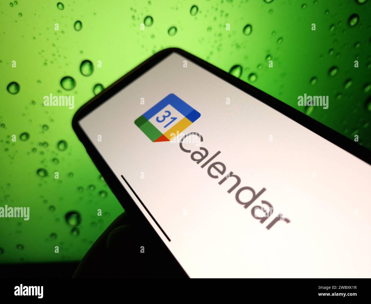 Konskie, Polen – 12. Januar 2024: Das Logo des Google-Kalenders wird auf dem Bildschirm des Mobiltelefons angezeigt Stockfoto