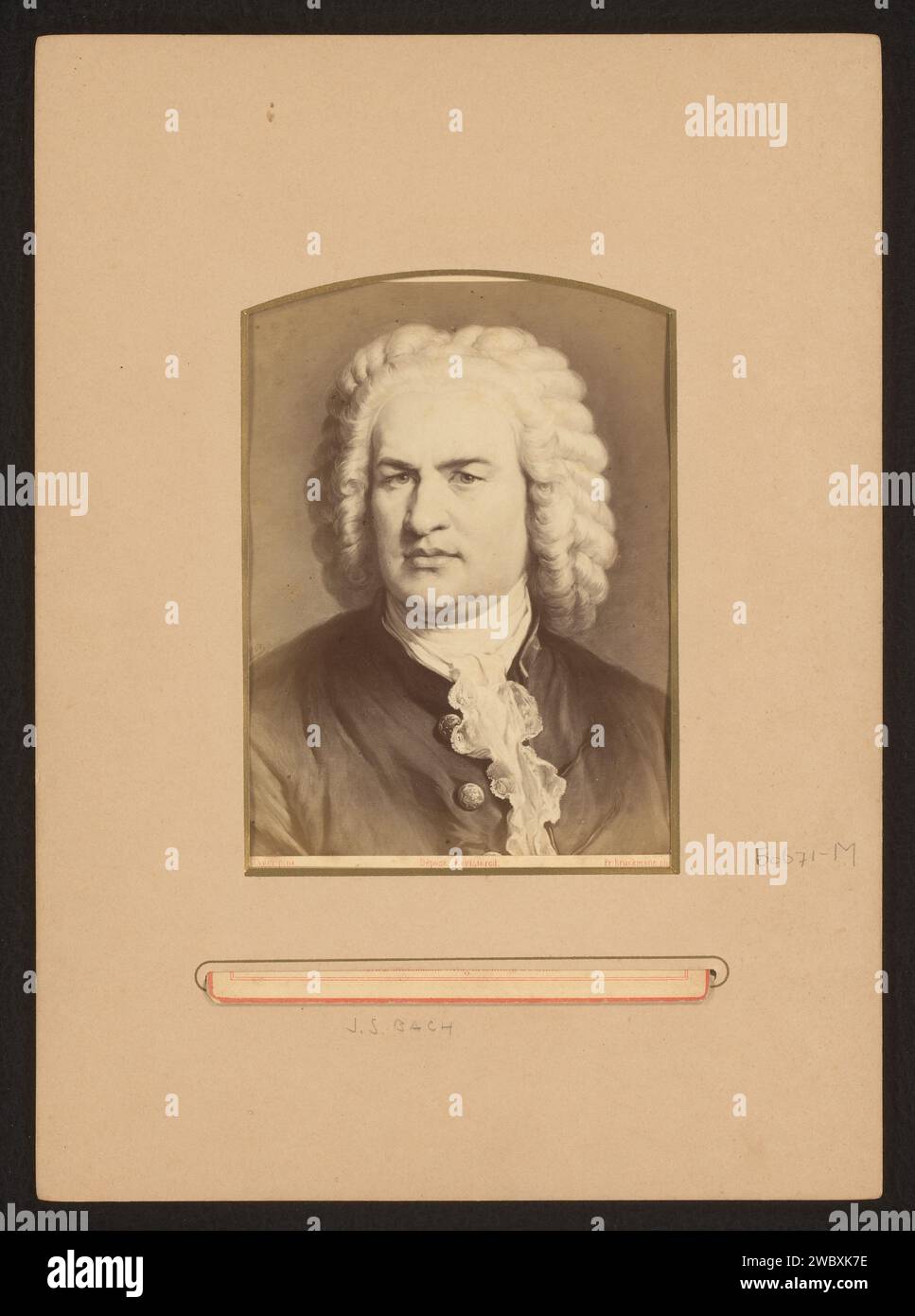 Fotoproduktion eines gemalten Porträts von Johan Sebastian Bach von Carl Jaeger, Friedrich Bruckmann, nach Carl Jaeger, 1870 - 1900 Fotografie. Schrankfoto Karton. Fotografischer Trägeralbumendruck historischer Personen. Porträt des Komponisten Stockfoto