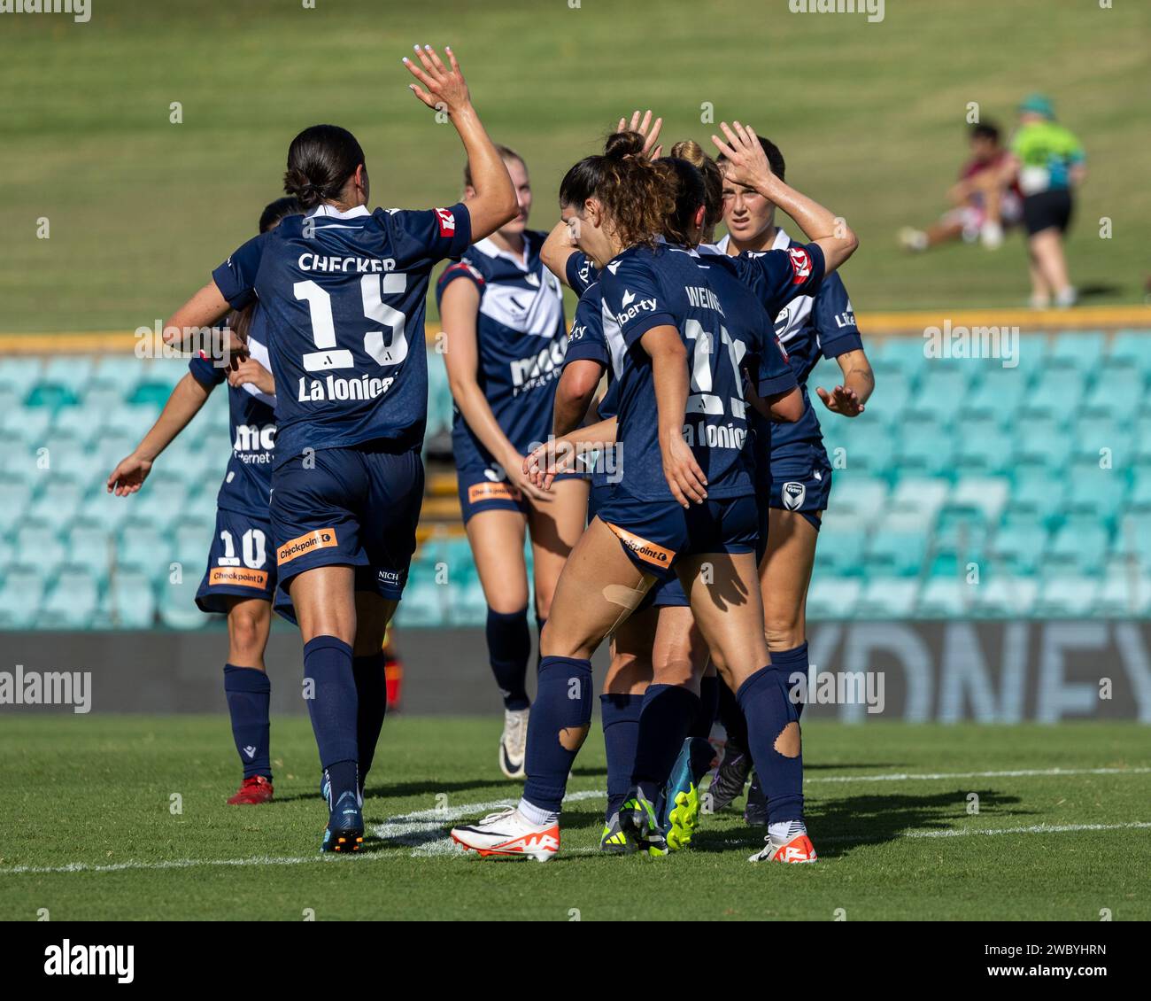 Oval. Lilyfield. Sydney. Australien 12.01.2024, Melbourne Victory feiert das Tor von Stürmer Rachel Lowe. Perth Glory gegen Melbourne Victory. Liberty A League. Unity Round. Leichardt Oval. Lilyfield. Sydney. Australien (Joe Serci/SPP) Credit: SPP Sport Press Photo. /Alamy Live News Stockfoto