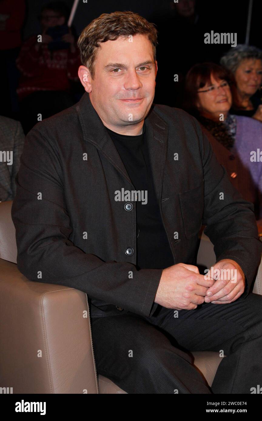 Sebastian Bezzel bei der Aufzeichnung der NDR Talk Show im NDR Fernsehstudio Lokstedt. Hamburg, 12.01.2024 *** Sebastian Bezzel bei der Aufnahme der NDR Talk Show im NDR-Fernsehstudio Lokstedt Hamburg, 12 01 2024 Foto:xH.xHartmannx/xFuturexImagex ndr talk1201 4165 Stockfoto