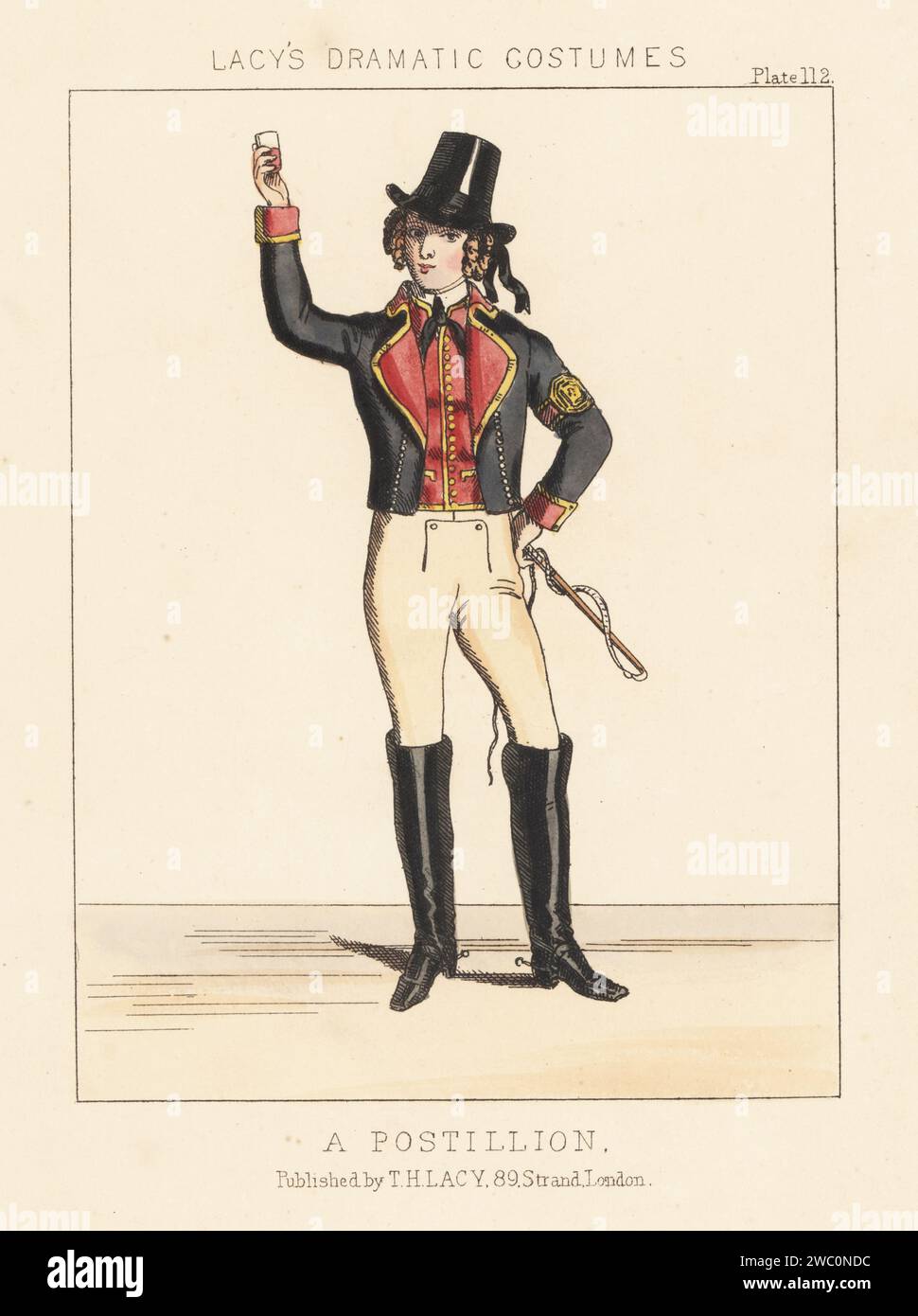 Postillion, der ein Glas in einem Toast hob, 18. Jahrhundert. Postkutsche in Uniform mit hohem Hut, Jacke mit Armband, Weste, Reithose, Stiefel mit Sporen, eine Peitsche halten. Handkolorierte Lithografie aus Thomas Hailes Lacy's Male Costumes, Historical, National and Dramatic in 200 Plates, London, 1865. Lacy (1809–1873) war ein britischer Schauspieler, Dramatiker, Theatermanager und Verleger. Stockfoto