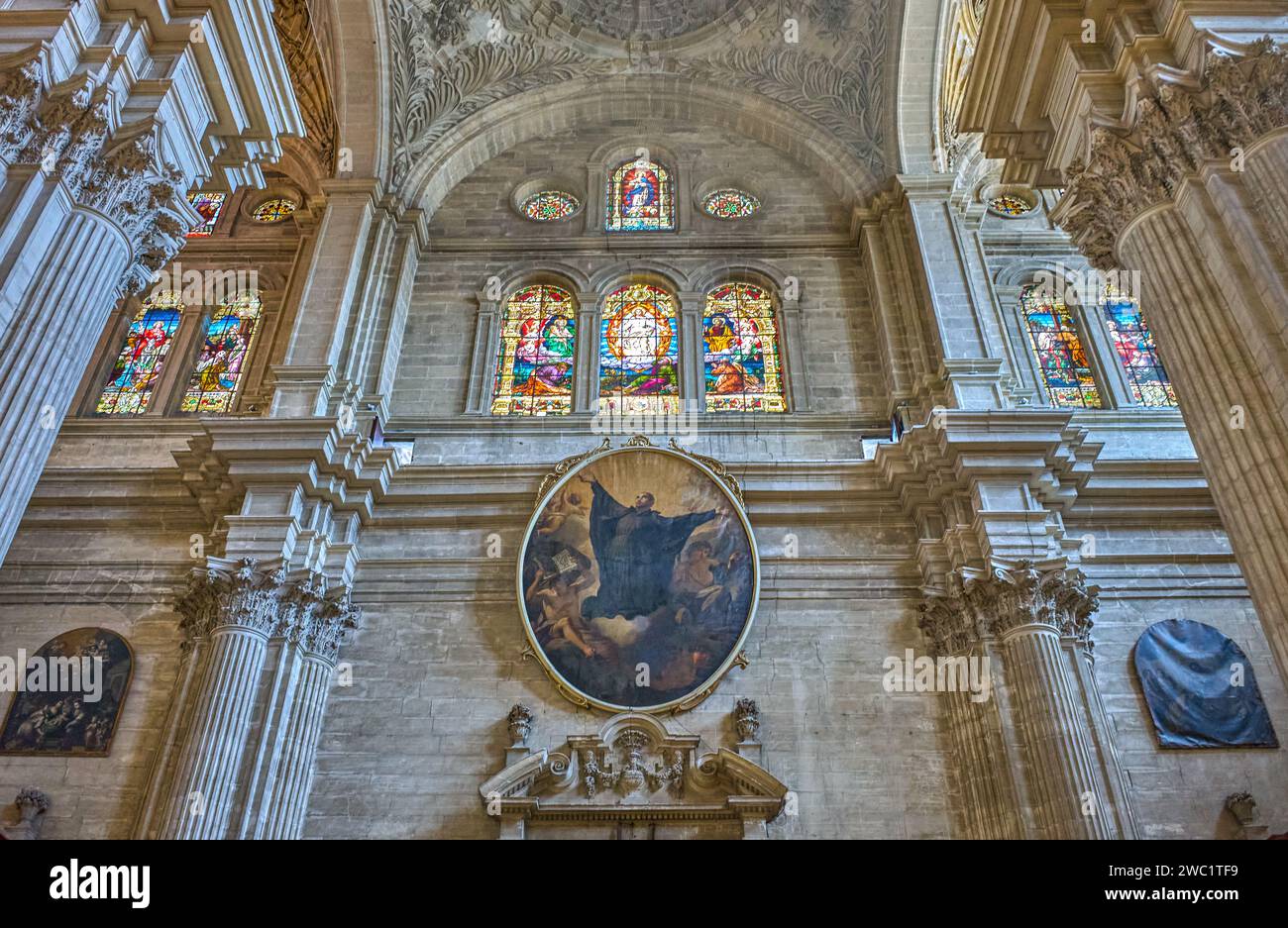 Malaga, Spanien - 30. Juli 2022: Blick auf das Arthex der Kathedrale von Malaga (oder Santa Iglesia Catedral Basílica de la Encarnación) Stockfoto