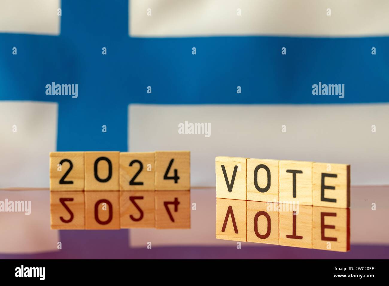 2024 Wahlen in Finnland, finnische Nationalfarben und die Inschrift