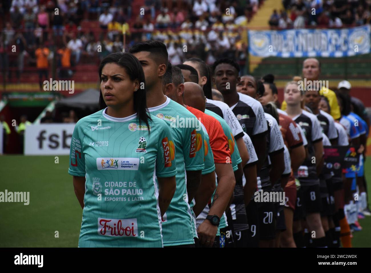 São PAULO, SP - 13.01.2024: FINALE TACCA das FAVELAS FEMININA - das Finale der Frauen des nationalen Favela-Cups 2023, zwischen Teams aus São Paulo und Rio de Janeiro, diesen Samstag, den 13. Januar 2024, im Estádio do Canindé, SP. (Foto: Roberto Casimiro/Fotoarena) Stockfoto