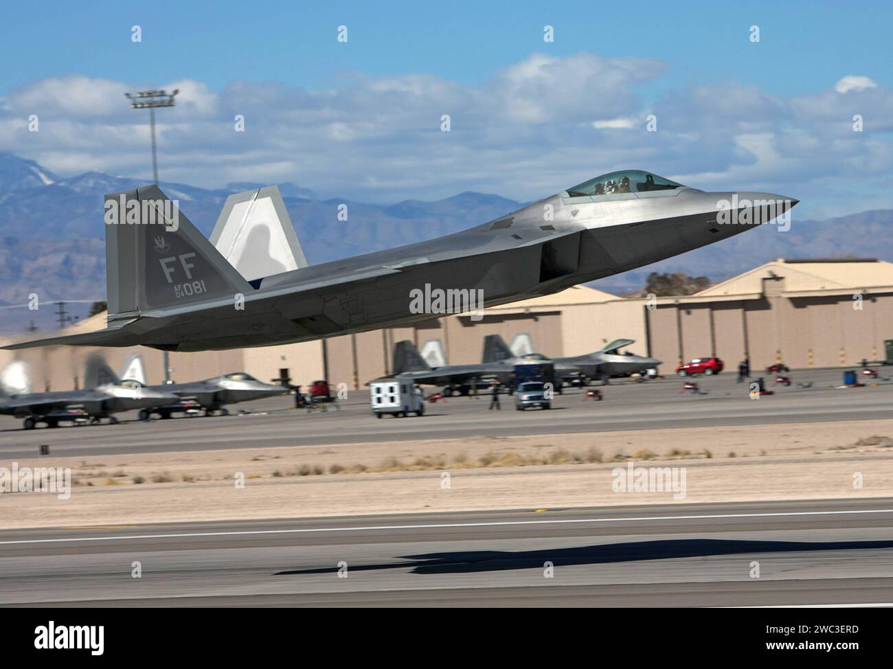 Ein USamerikanisches Kampfflugzeug Stealth der U.S. Air Force USAF vom