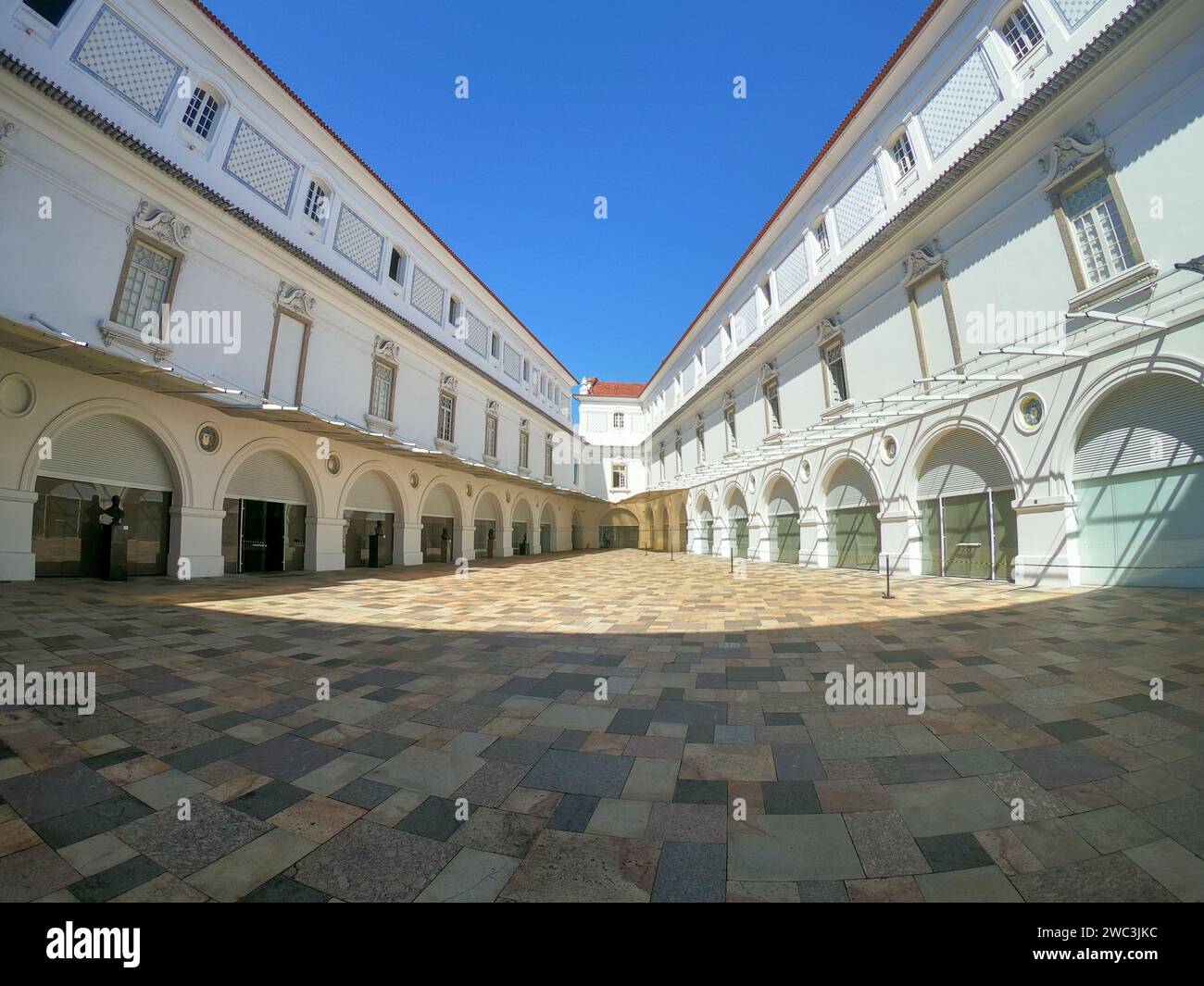 Nationales historisches Museum in Rio de Janeiro, Brasilien - 1. Januar 2016: Blick aus dem Inneren des nationalen historischen Museums in Rio de Janeiro. Stockfoto