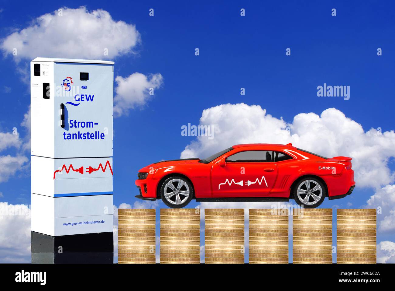 Chevrolet, Camaro, ZL1, USA, vor einer Ladestation, Elektroauto, Studio Stockfoto