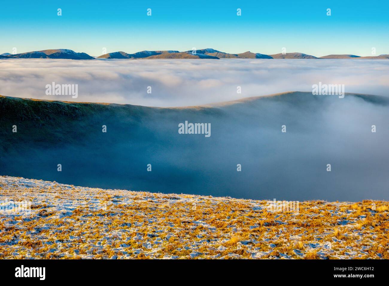 Eine Wolkenumkehr / Temperaturumkehr im Lake District National Park, Großbritannien Stockfoto
