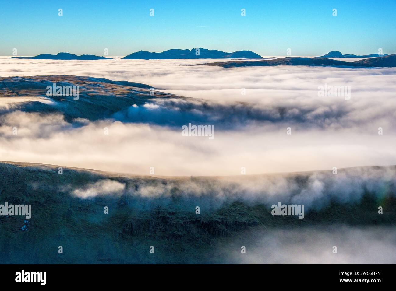 Eine Wolkenumkehr / Temperaturumkehr im Lake District National Park, Großbritannien Stockfoto