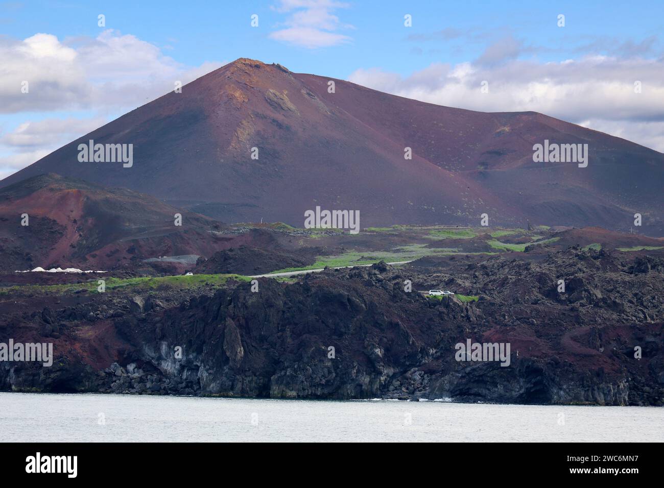 Blick auf den Vulkan Eldfell auf der Insel Heimaey-Vestmannaeyjar-Island Stockfoto