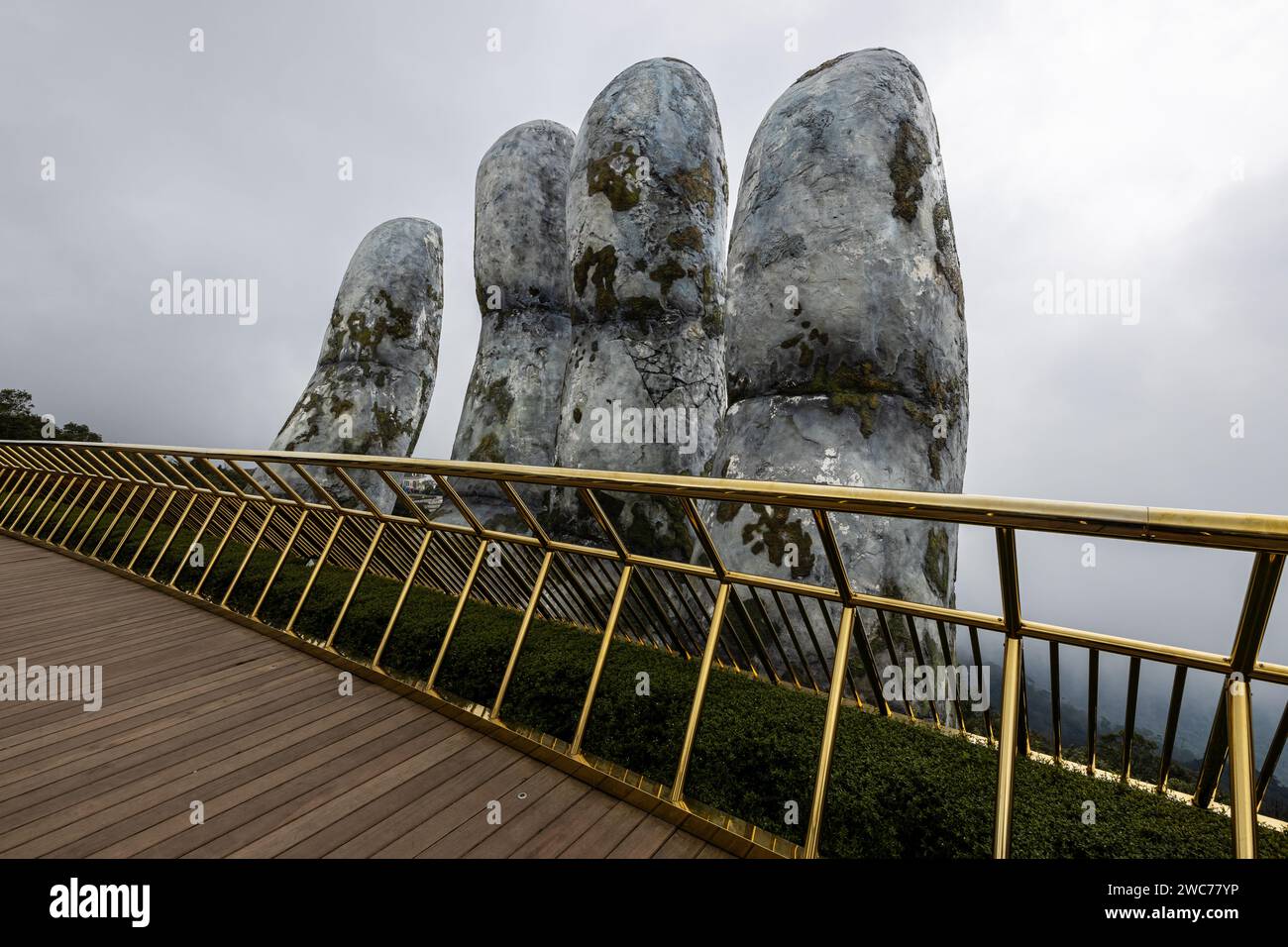 Die Goldene Brücke von da Nang in den Ba Na Hills von Vietnam Stockfoto