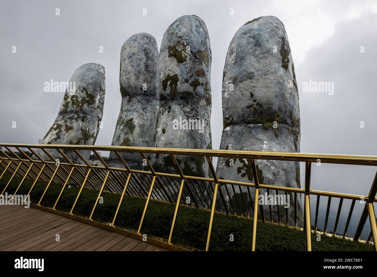 Die Goldene Brücke von da Nang in den Ba Na Hills von Vietnam Stockfoto