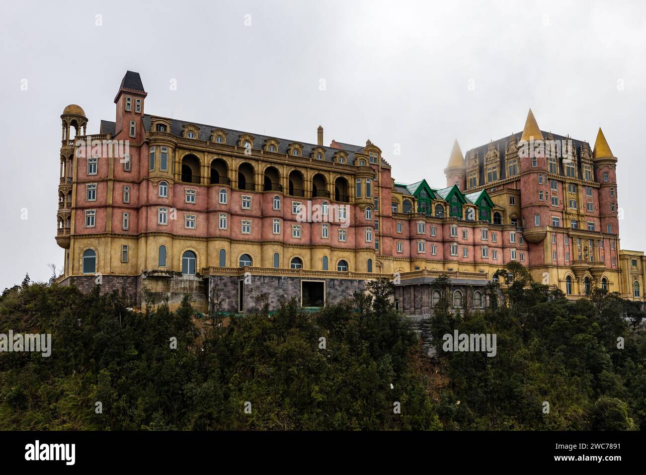 Der Fresh Village Fantasy Park in den Ba Na Hills bei da Nang in Vietnam Stockfoto