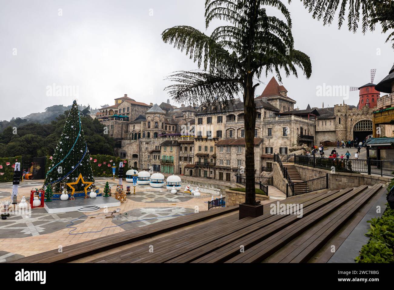 Der Fresh Village Fantasy Park in den Ba Na Hills bei da Nang in Vietnam Stockfoto