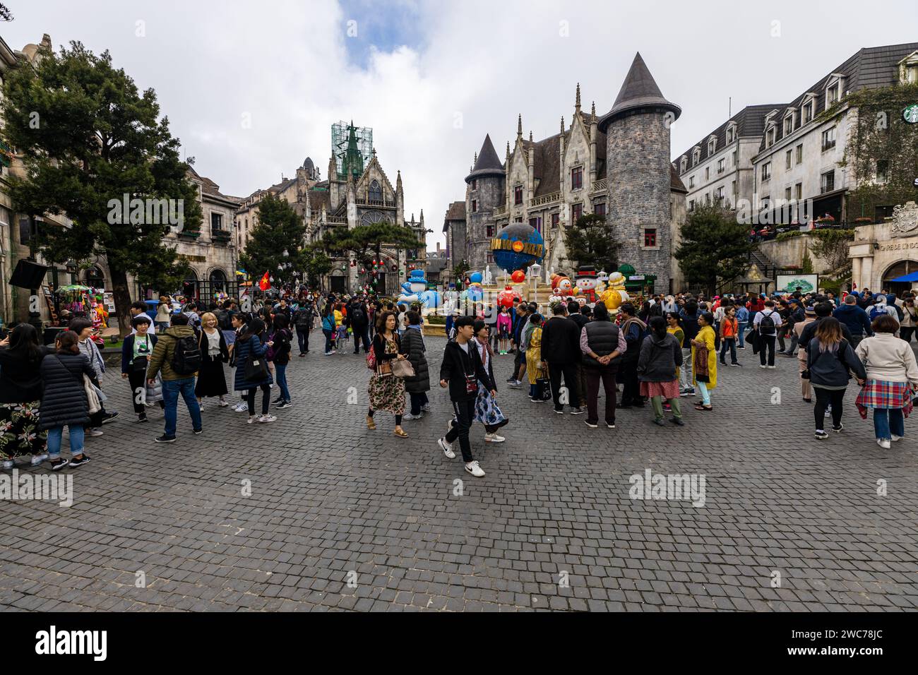 Der Fresh Village Fantasy Park in den Ba Na Hills bei da Nang in Vietnam Stockfoto